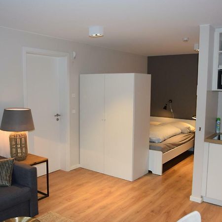 Sehr Schoene Kleine Wohnung Elbnaehe Mit Guten Parkmoeglichkeiten Hamburgo Exterior foto