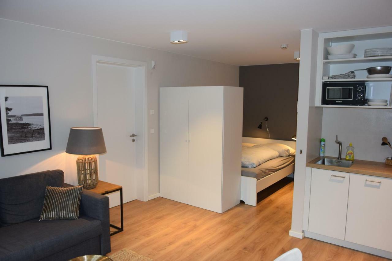 Sehr Schoene Kleine Wohnung Elbnaehe Mit Guten Parkmoeglichkeiten Hamburgo Exterior foto
