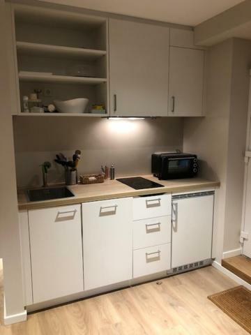 Sehr Schoene Kleine Wohnung Elbnaehe Mit Guten Parkmoeglichkeiten Hamburgo Exterior foto